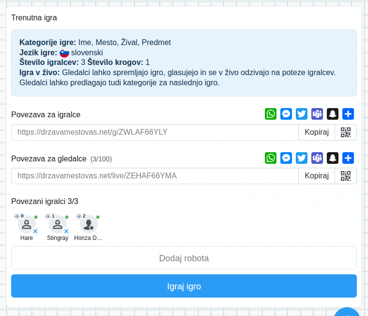 Avla s povezavo za občinstvo